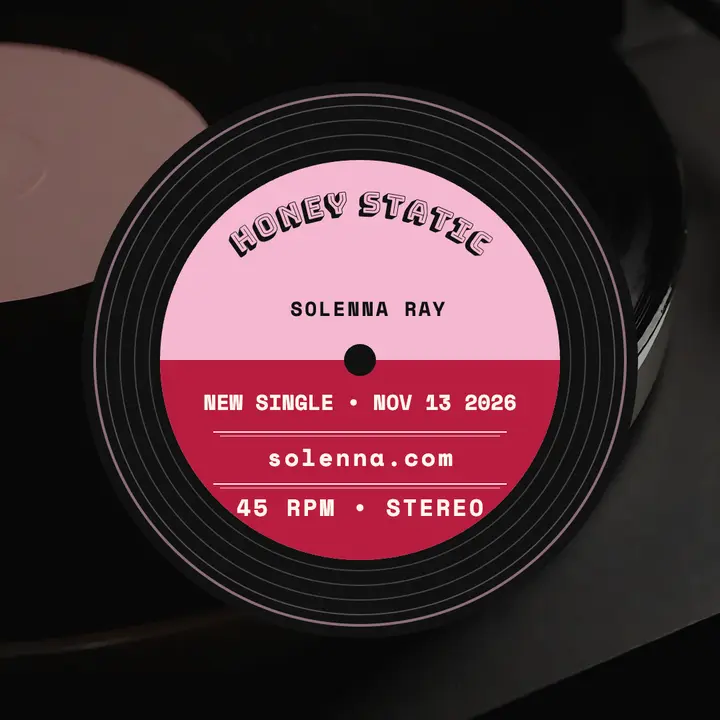 Solenna Ray Honey Static vinyl post: single drop post template